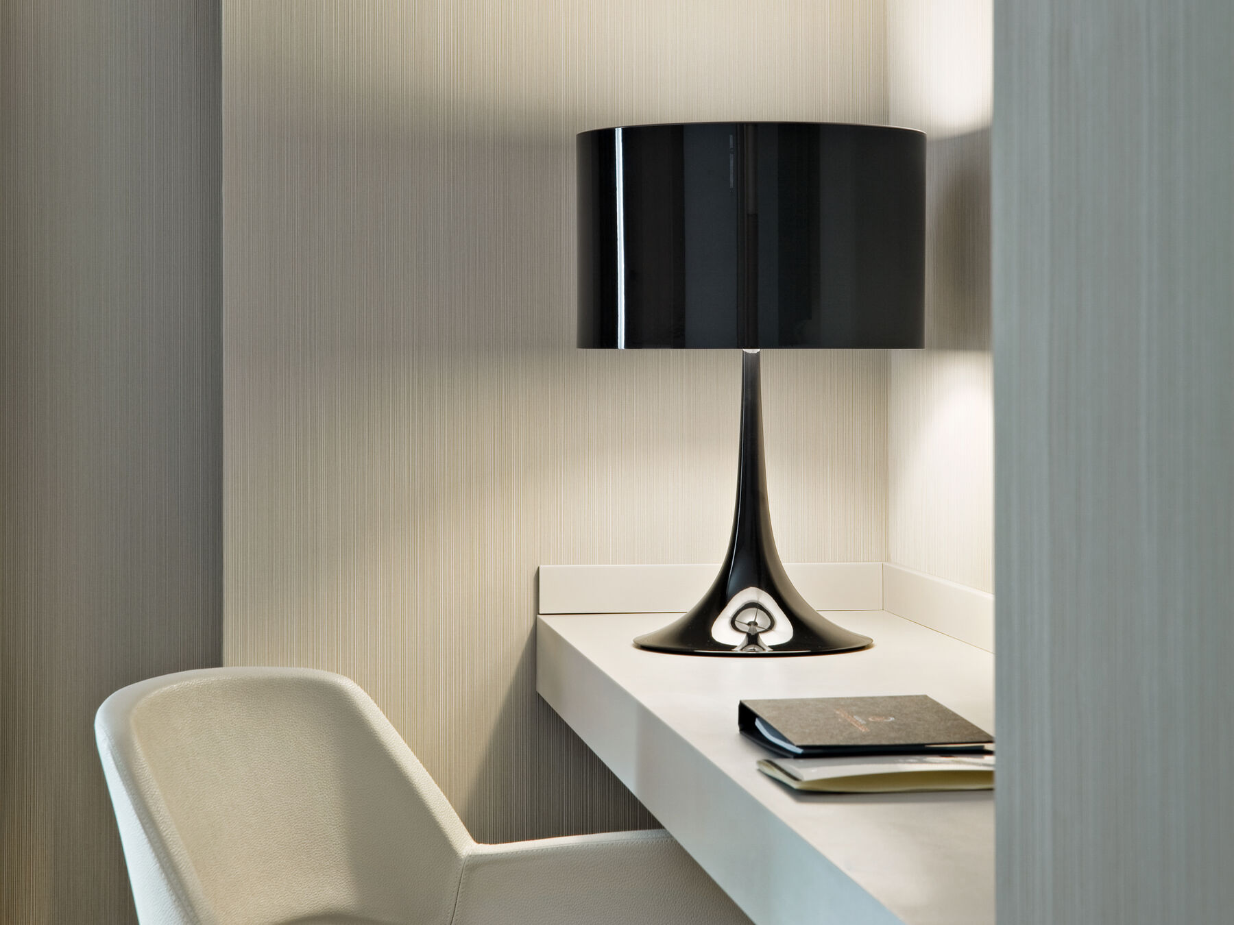 Flos spun hot sale table lamp